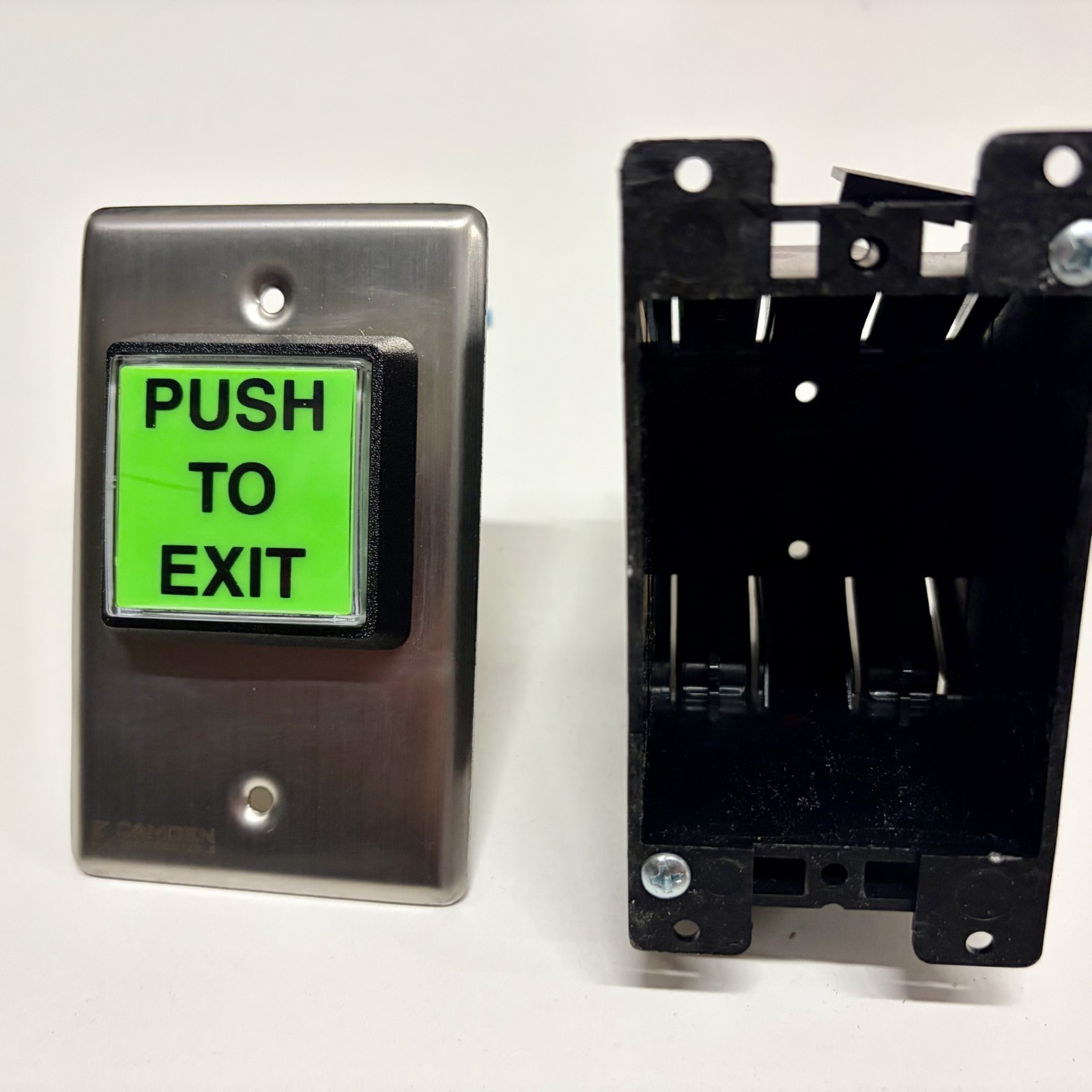 Camden CM-30E - Push/Exit Square Switch - Lightly Used